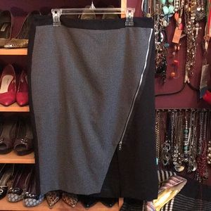 Black/White zippered Pencil Skirt